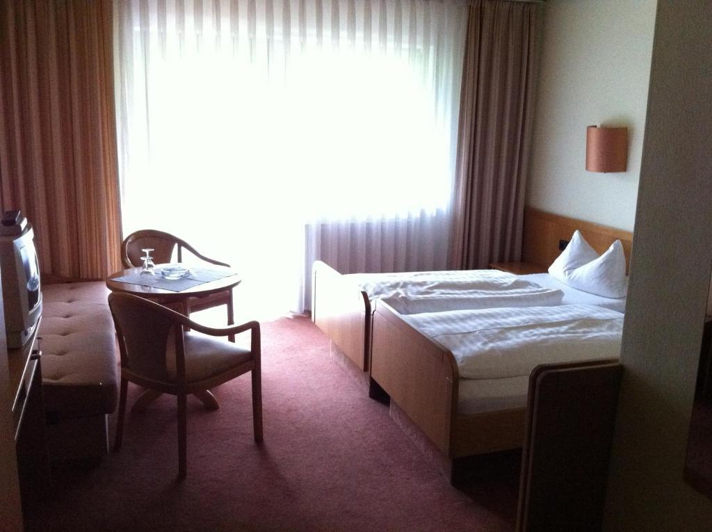 Hotel Bacchusstube Garni Goldbach  Habitación foto